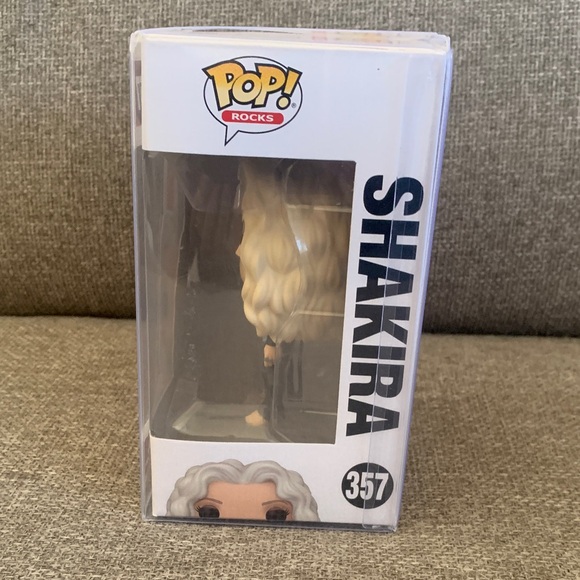 Funko Pop! Rocks Shakira Vinyl Figure #357 Wherever Whenever Pop New - Picture 2 of 4